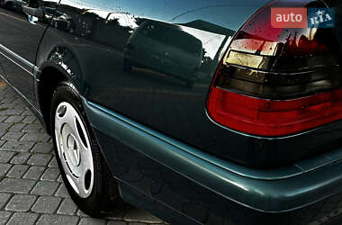 Седан Mercedes-Benz C-Class 1997 в 