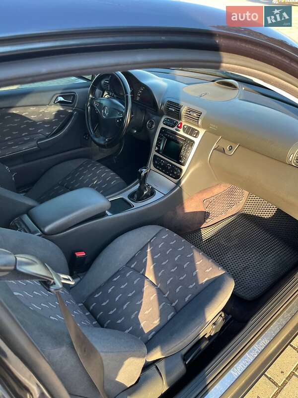 Купе Mercedes-Benz C-Class 2003 в Тернополе