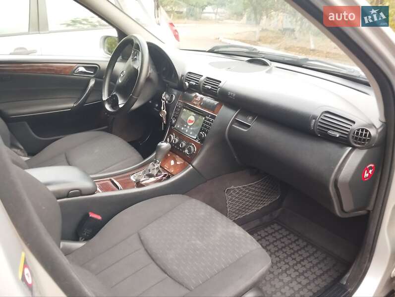 Универсал Mercedes-Benz C-Class 2004 в Борисполе