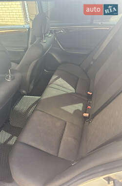 Универсал Mercedes-Benz C-Class 2004 в 