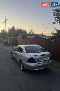 Седан Mercedes-Benz C-Class 2001 в Рівному