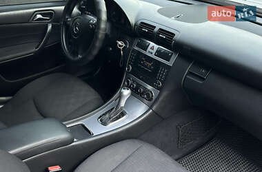 Седан Mercedes-Benz C-Class 2007 в 