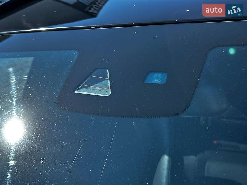 Універсал Mercedes-Benz C-Class 2016 в Львові фото 17 Універсал Mercedes-Benz C-Class 2016 в Львові