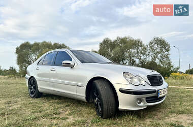 Седан Mercedes-Benz C-Class 2002 в 