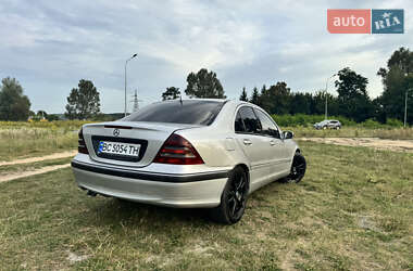 Седан Mercedes-Benz C-Class 2002 в 