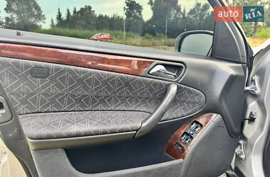 Седан Mercedes-Benz C-Class 2002 в 