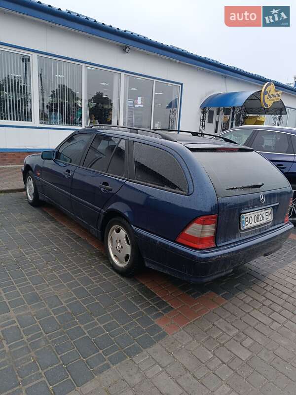 Универсал Mercedes-Benz C-Class 2000 в Бучаче