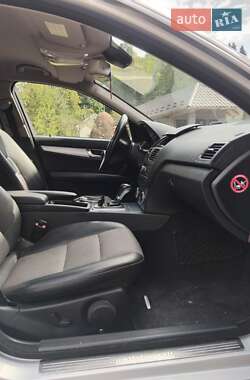 Универсал Mercedes-Benz C-Class 2010 в 
