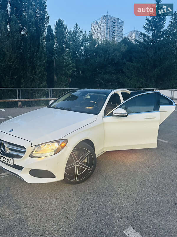 Седан Mercedes-Benz C-Class 2016 в Киеве
