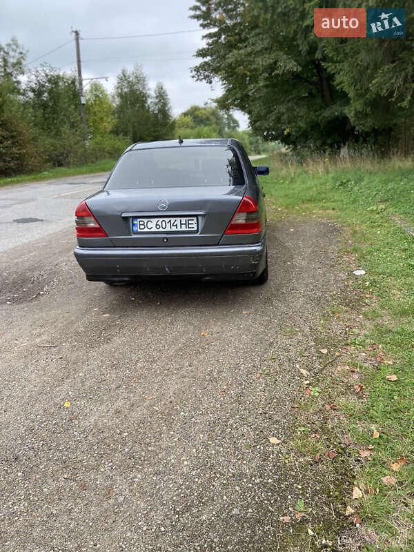 Седан Mercedes-Benz C-Class 1997 в Самборе