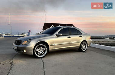 Седан Mercedes-Benz C-Class 2002 в 