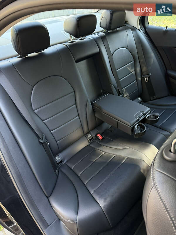 Седан Mercedes-Benz C-Class 2015 в Харькове фото 36 Седан Mercedes-Benz C-Class 2015 в Харькове