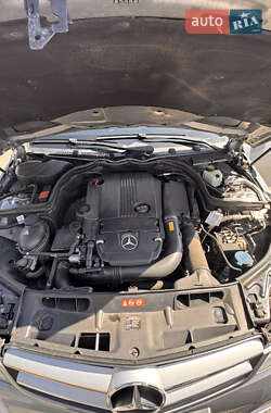 Купе Mercedes-Benz C-Class 2011 в 