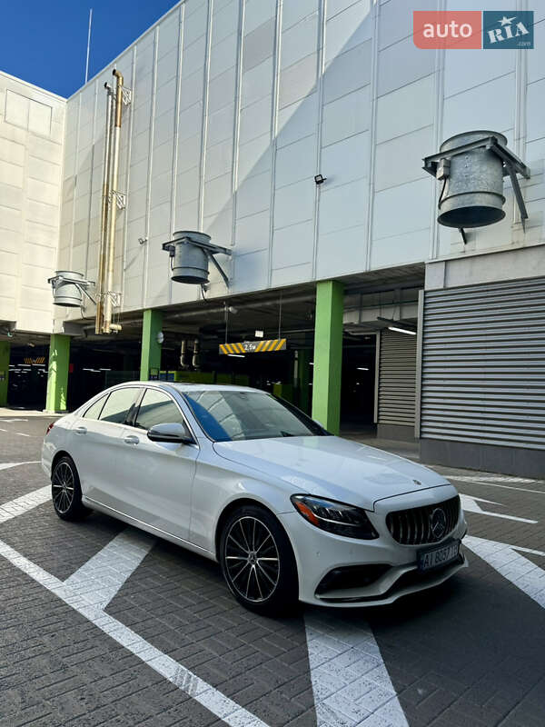 Седан Mercedes-Benz C-Class 2021 в Киеве