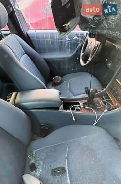 Седан Mercedes-Benz C-Class 2003 в 