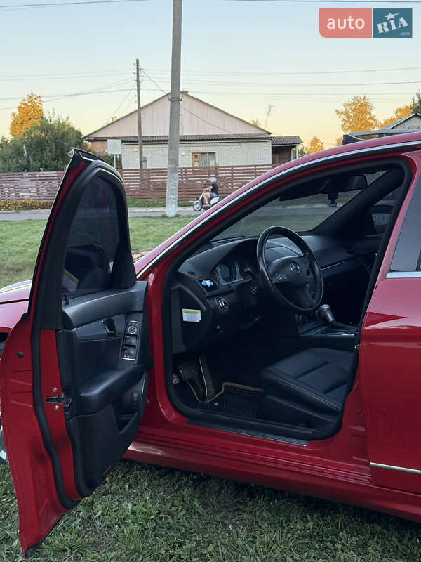 Седан Mercedes-Benz C-Class 2007 в Конотопе