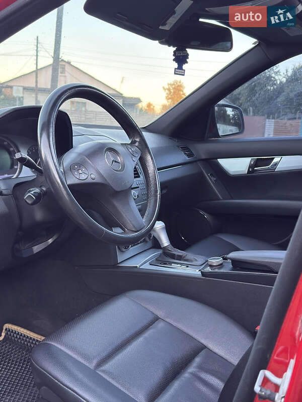 Седан Mercedes-Benz C-Class 2007 в Конотопе