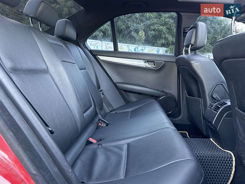 Седан Mercedes-Benz C-Class 2007 в Конотопе