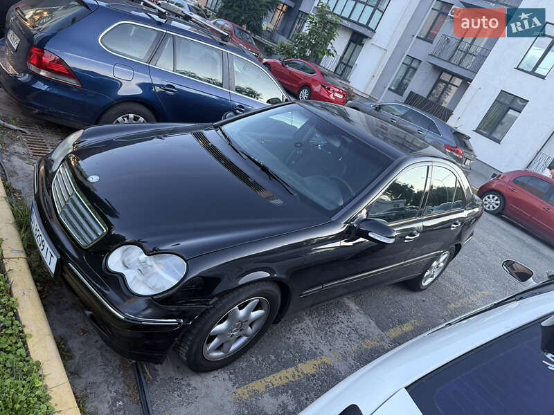 Седан Mercedes-Benz C-Class 2002 в 
