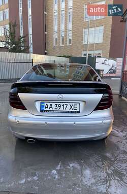Купе Mercedes-Benz C-Class 2001 в 