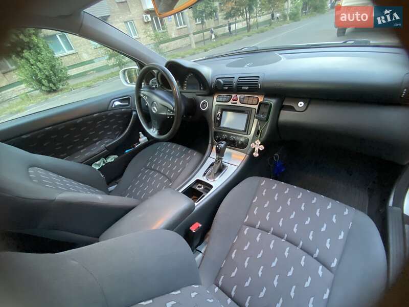 Купе Mercedes-Benz C-Class 2001 в Киеве фото 8 Купе Mercedes-Benz C-Class 2001 в Киеве