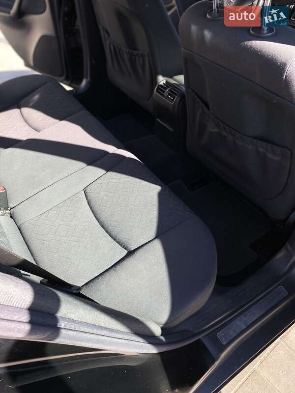 Универсал Mercedes-Benz C-Class 2002 в Ровно