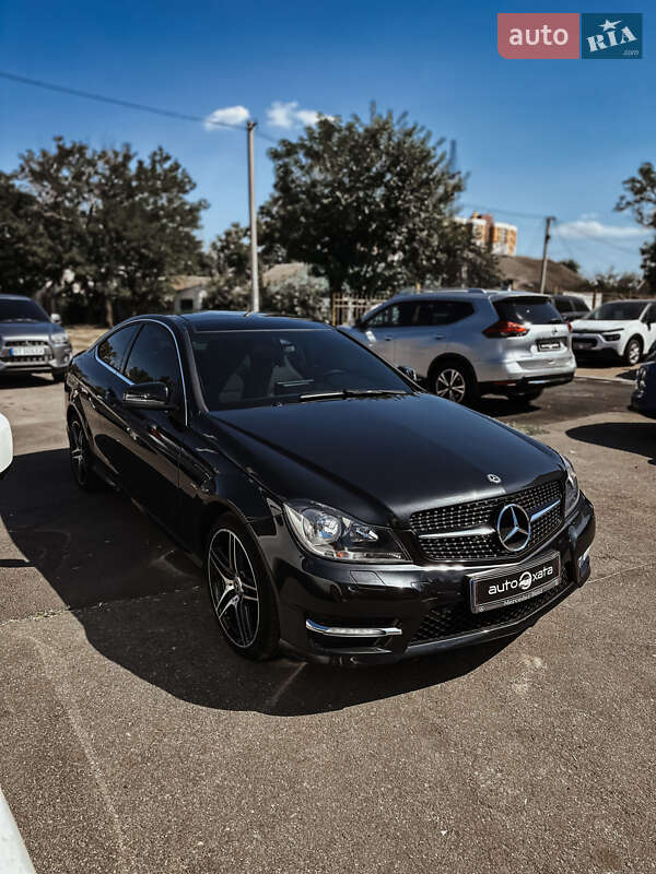 Купе Mercedes-Benz C-Class 2011 в Николаеве