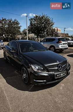 Купе Mercedes-Benz C-Class 2011 в 