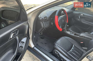 Седан Mercedes-Benz C-Class 2005 в 