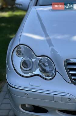 Седан Mercedes-Benz C-Class 2001 в 