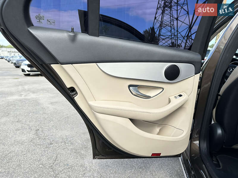 Седан Mercedes-Benz C-Class 2016 в Харкові