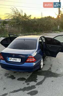 Седан Mercedes-Benz C-Class 2004 в 
