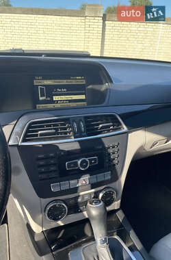 Купе Mercedes-Benz C-Class 2011 в 