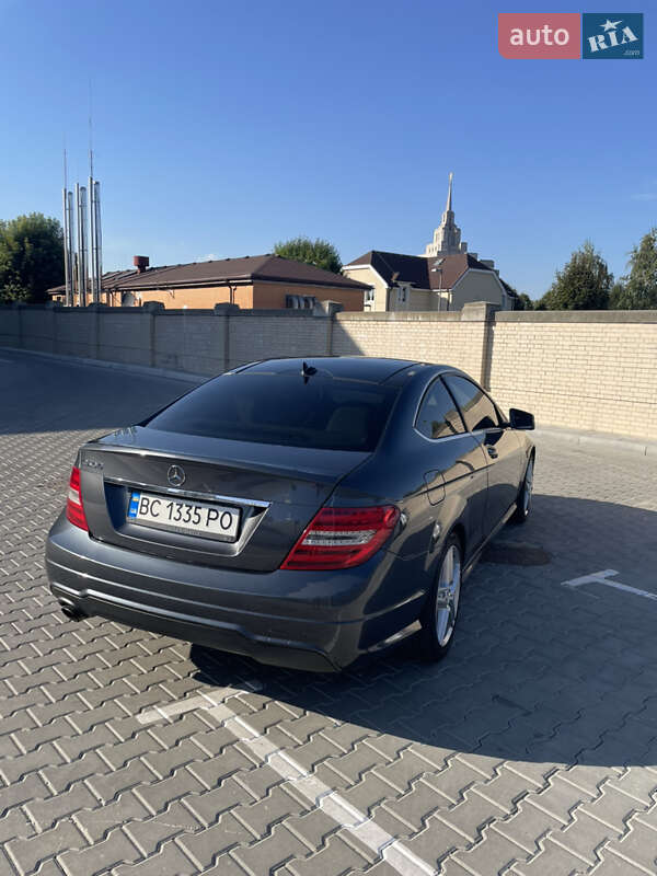 Купе Mercedes-Benz C-Class 2011 в Киеве фото 23 Купе Mercedes-Benz C-Class 2011 в Киеве