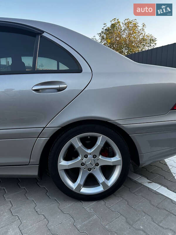 Седан Mercedes-Benz C-Class 2006 в Луцьку фото 11 Седан Mercedes-Benz C-Class 2006 в Луцьку