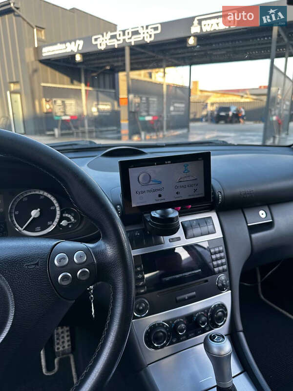 Седан Mercedes-Benz C-Class 2006 в Луцке