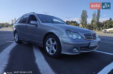 Универсал Mercedes-Benz C-Class 2004 в 
