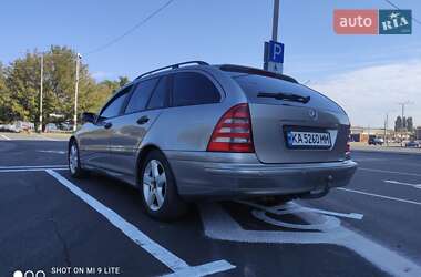 Универсал Mercedes-Benz C-Class 2004 в 