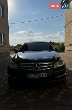 Седан Mercedes-Benz C-Class 2011 в 