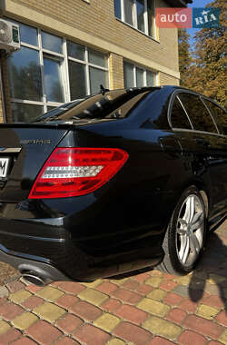 Седан Mercedes-Benz C-Class 2011 в 