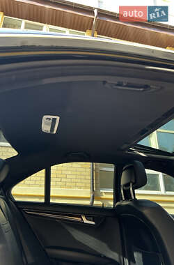 Седан Mercedes-Benz C-Class 2011 в 
