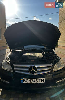 Седан Mercedes-Benz C-Class 2011 в 