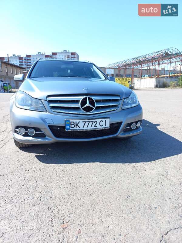 Универсал Mercedes-Benz C-Class 2012 в Ровно фото 8 Универсал Mercedes-Benz C-Class 2012 в Ровно