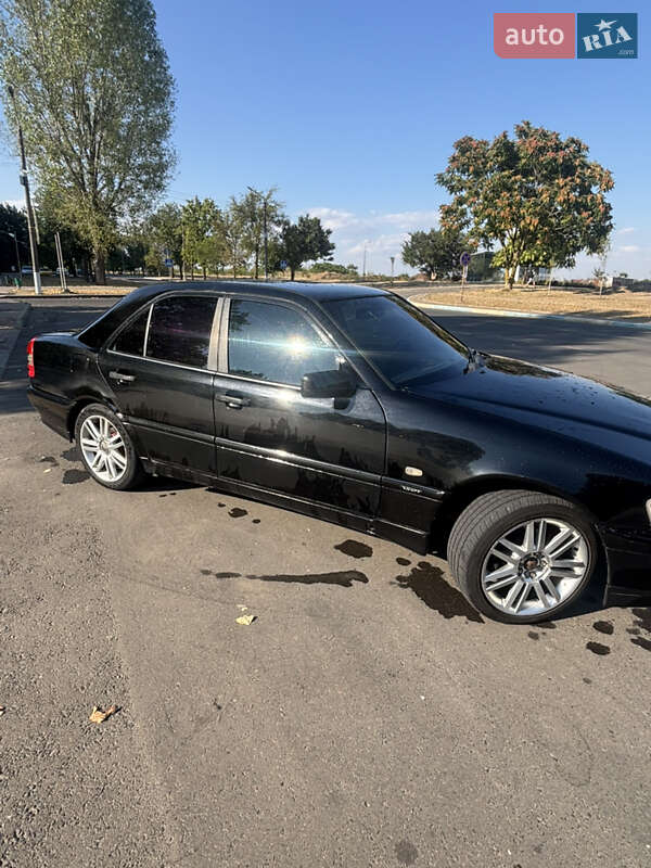 Седан Mercedes-Benz C-Class 1998 в Южном