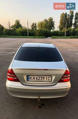 Седан Mercedes-Benz C-Class 2000 в 