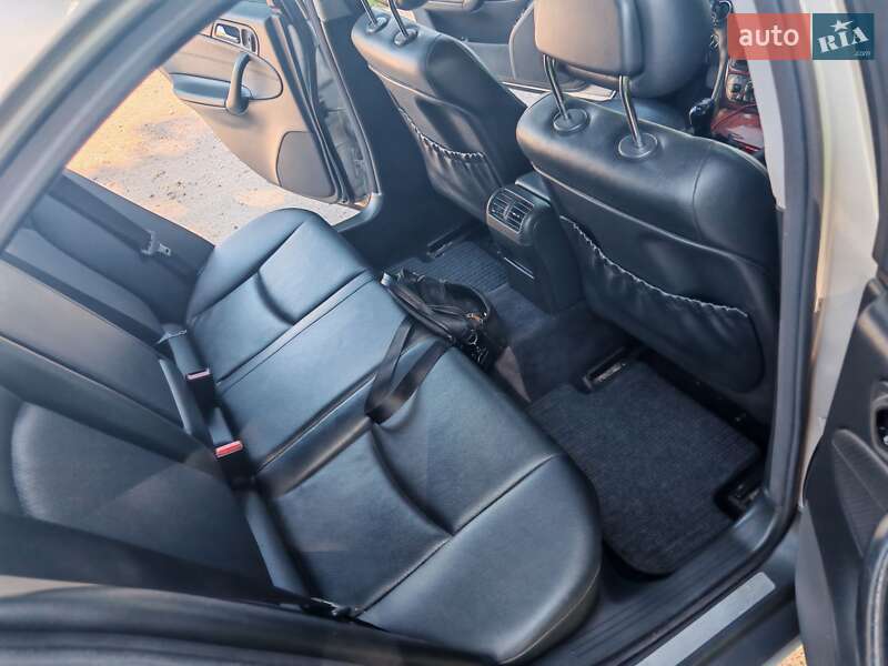 Седан Mercedes-Benz C-Class 2003 в Броварах фото 22 Седан Mercedes-Benz C-Class 2003 в Броварах