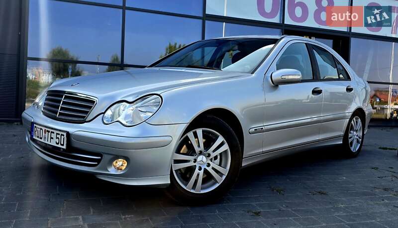 Седан Mercedes-Benz C-Class 2005 в Ивано-Франковске