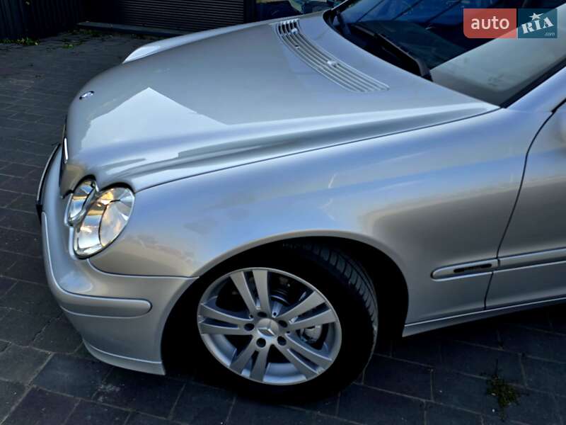 Седан Mercedes-Benz C-Class 2005 в Ивано-Франковске