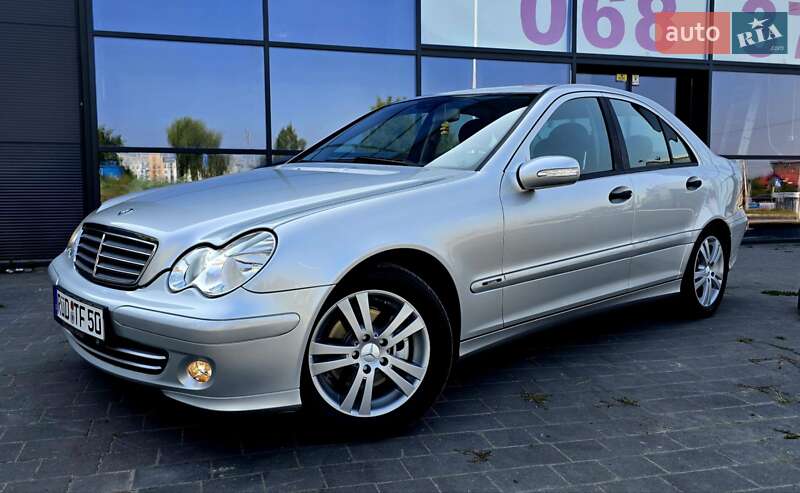 Седан Mercedes-Benz C-Class 2005 в Ивано-Франковске