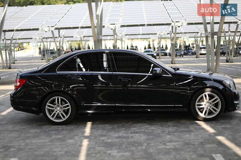 Седан Mercedes-Benz C-Class 2012 в Винниках
